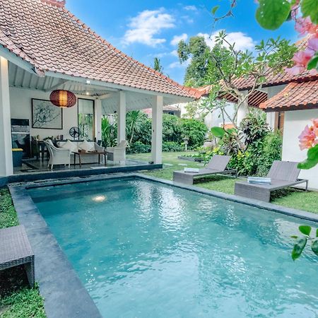 Villa Etnik Seminyak מראה חיצוני תמונה