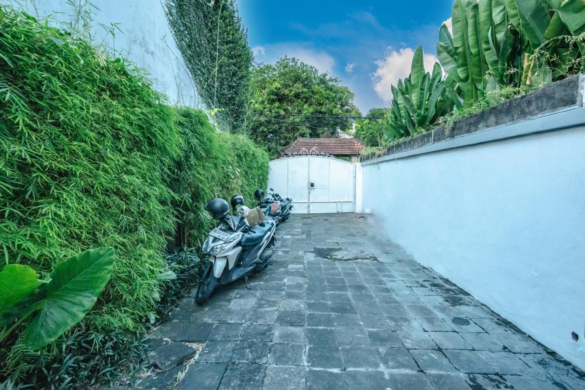 Villa Etnik Seminyak מראה חיצוני תמונה