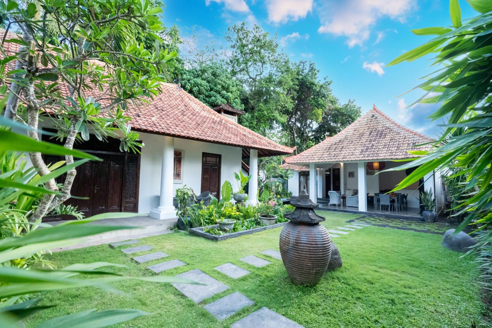 Villa Etnik Seminyak מראה חיצוני תמונה